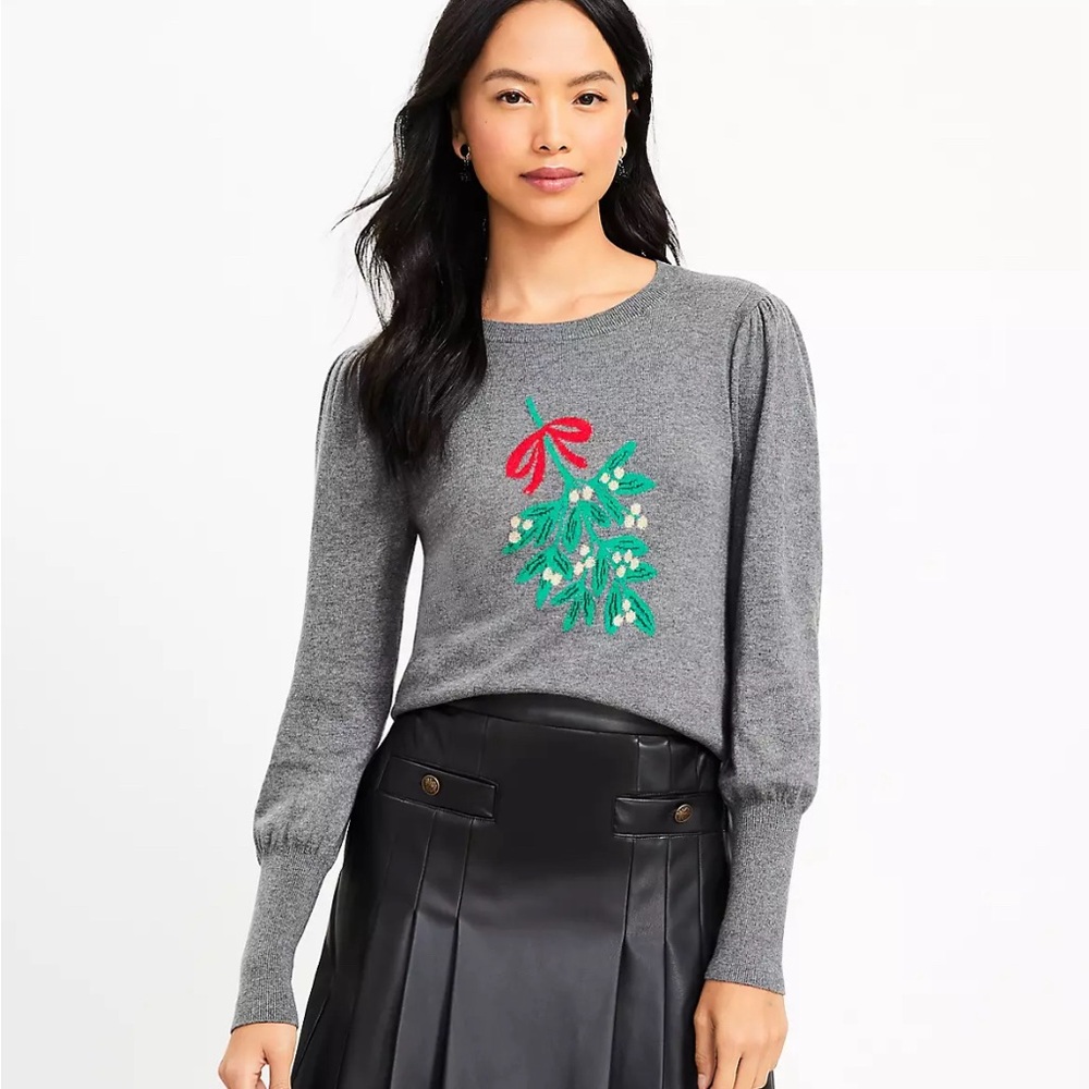 NWT Loft Mistletoe Puff Sleeve Sweater